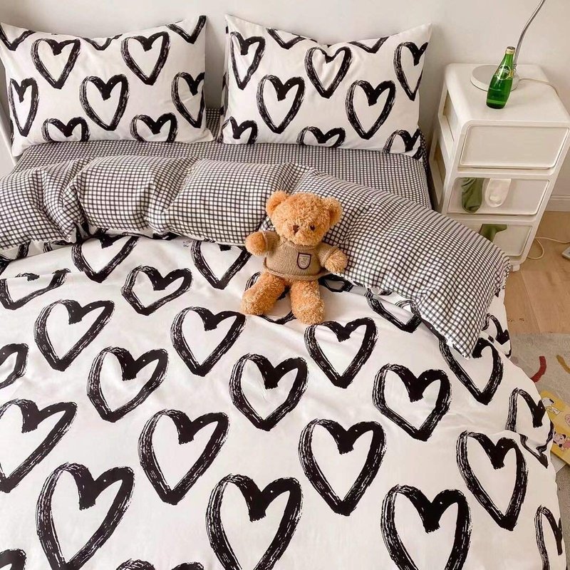 Houseri Love Duvet Cover Twin Heart Shaped Bedding Sets White and Black Duvet Cover for Toddlers Boys Girls Love Heart Bedding Duvet Covers Twin Size
