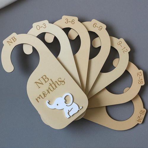 Baby Closet Dividers Unisex Adorable Wooden Baby Clothes Organizer for Nursery Clothes Size Age Dividers from Newborn to 24 Months