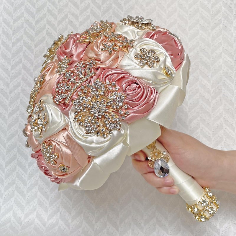 QingForBesty Handmade Satin Rose Floral Bling Pearl Decor Bridal Wedding Bouquet Rhinestone Pendant Artificial Brooch Flowers for Bride Bridesmaid Quinceanera