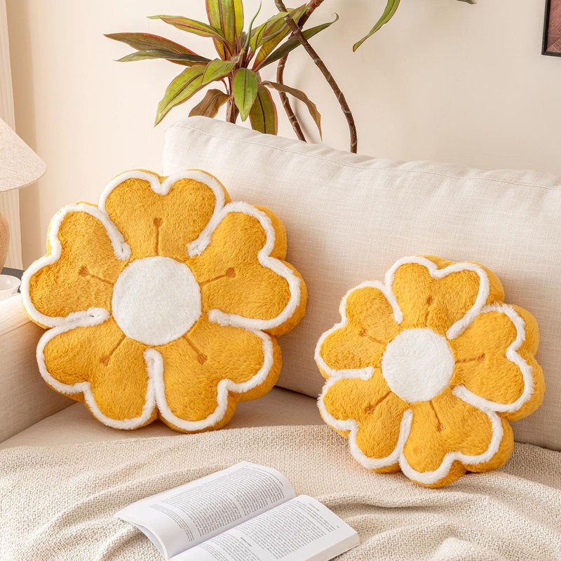 Znhinery Flower Shaped Decorative Throw Pillow Cushion for Bed Couch, Cute Flower Plush Throw Pillows Home Decor Floor Pillow Seating Cushions (Dark Yellow, 13.7 Inches)