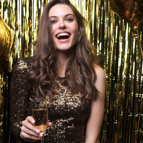 Gold Metallic Tinsel Foil Fringe Curtains by [Brand Name] - 5 Pack Photo Booth Backdrop for Parties & Celebrations