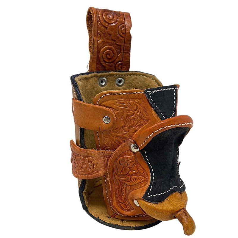 Needzo Can Holders for Beer, Belt Loop Genuine Leather Saddle Drink Carrier, Portable Beverage Holder, Western Holster, 12 oz, 6.5 Inches