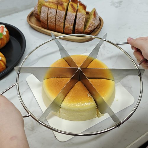 8 Slices Pie Cutter Cookie Cutters Pizza Cutters Cake Slicer for Even Slices Stainless Steel Side handle Kitchen Tools