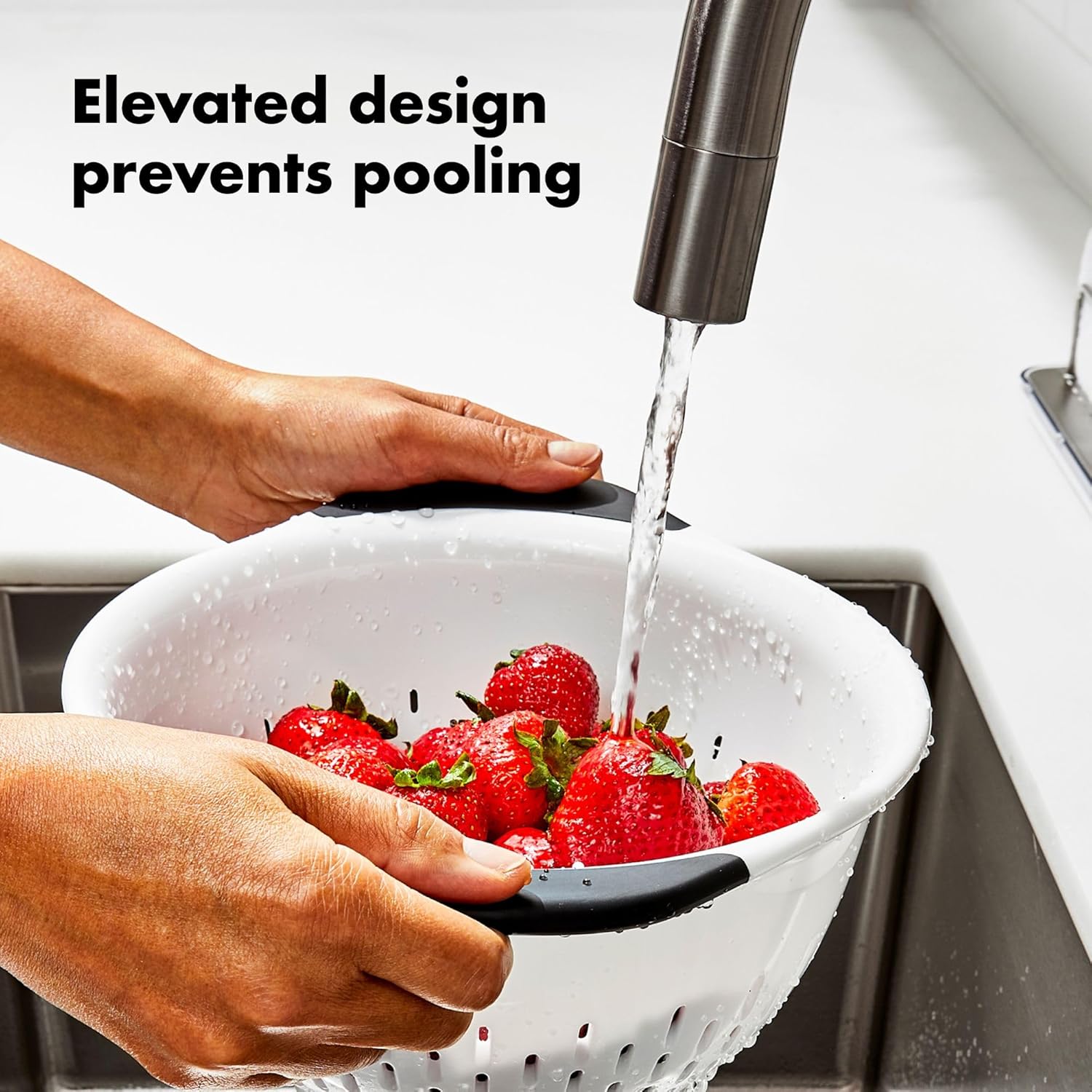 OXO Good Grips Colander - 3 QT Capacity for Effortless Straining | Durable Plastic Design