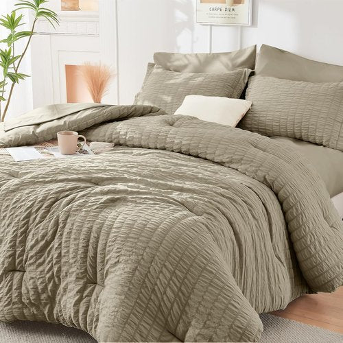 HYMOKEGE Queen Comforter Set - 7-Piece Luxury Linen Bedding Set with Seersucker Design | All-Season Comfort