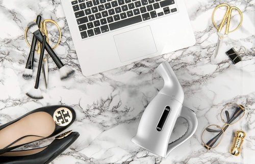 Magictec Portable Travel Garment Steamer - Fast Heat-Up, Powerful 60s Heat, Anti-Drip Design | Ideal for Home & Travel