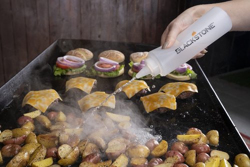 BLACKSTONE Hamburger Griddle Spatula – Stainless Steel Metal Flipper for Pancake, Smash Burger, Egg, Fish, Meat – Heavy Duty Wide Multipurpose Spatula Scraper - Flat Top Accessories