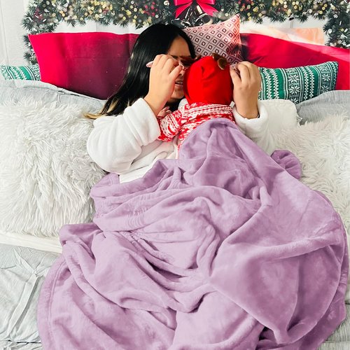 Bedsure GentleSoft Fleece Blanket - Luxuriously Soft Lightweight Plush Queen Size in Lilac Lavender, 90x90 Inches