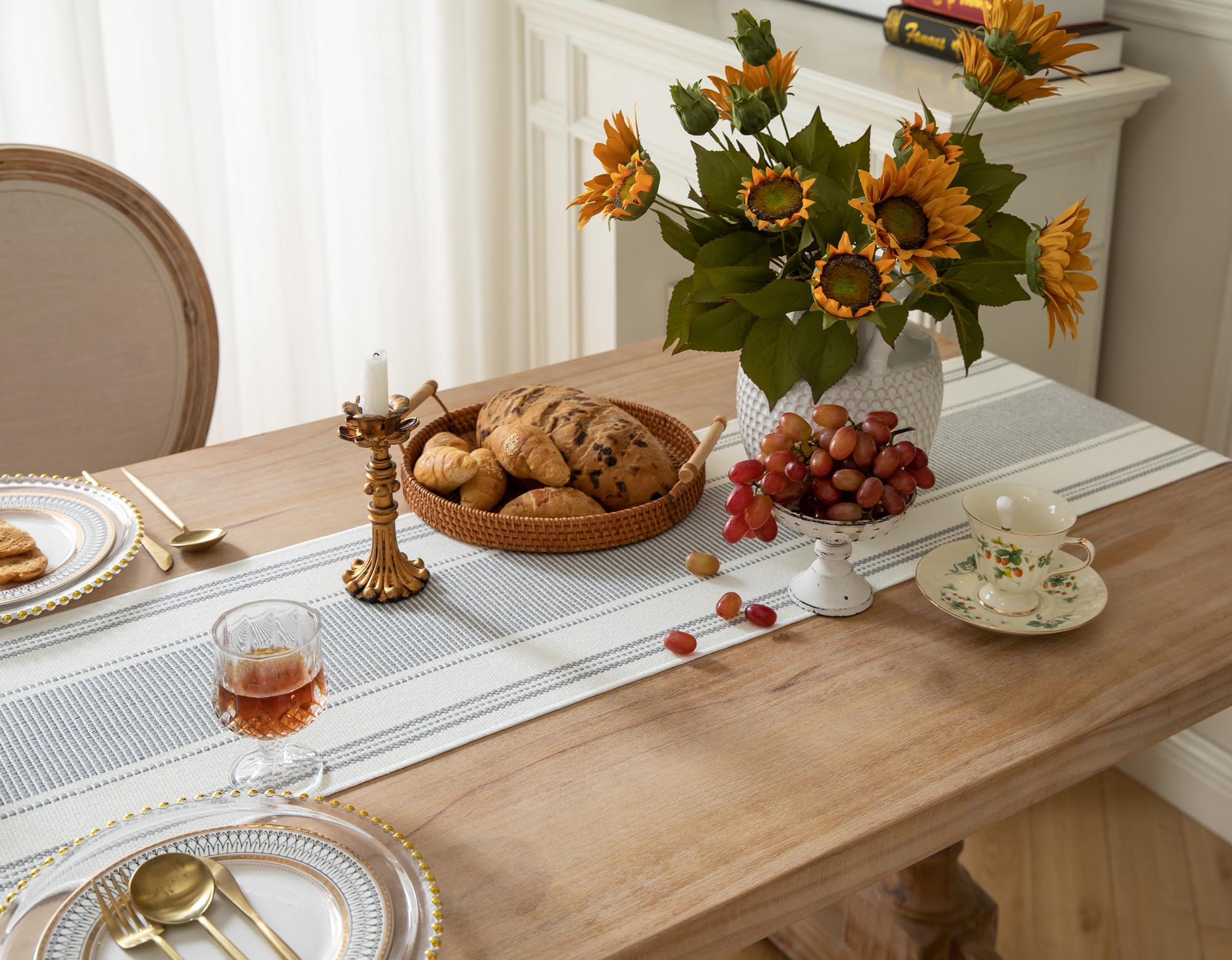 Caflife Boho Table Runner Natural Stripe for Modern Farmhouse Coffee Table Decor, Rustic Woven Runner with Handcrafted Tassels for Home Dining Table décor 13 x 90 Inch Long