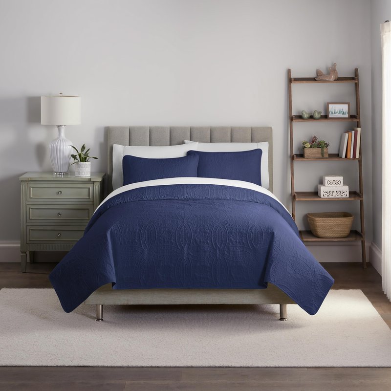 Traditions by Waverly Vintage Medallion Pinsonic 3 Piece Quilted Solid Bedding Set, King Bed Set with 2 Pillow Shams and Quilt, Lightweight and Machine Washable, Navy