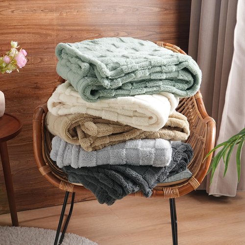 David's Home Large Dog Blankets Washable Pet Bed Cover, Soft Fluffy Fuzzy Cat Puppy Blanket with Premium 300GSM Fleece for Pet Kitten Doggy, Cream, 50x60IN