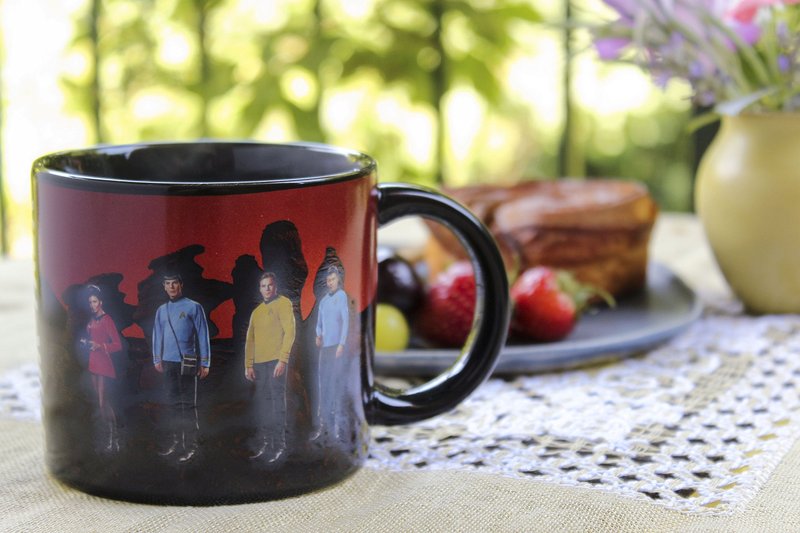 Unemployed Philosophers Guild Star Trek Transporter Heat Transforming Mug - Hot Coffee Beams Down Kirk, Spock, McCoy, and Uhura, Comes in Fun Box,14oz