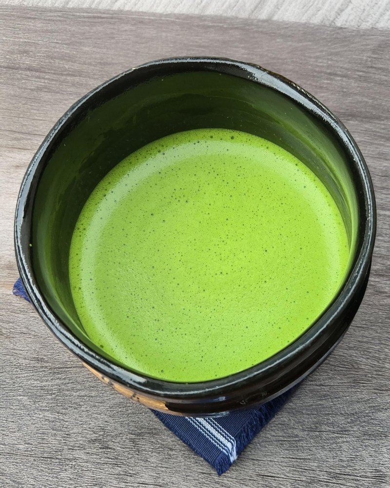 SUMIRE Matcha Ceremonial Grade Matcha Powder Made in Japan Kagoshima, Vibrant Green, Smooth, Umami, Antioxidant-Rich, Perfect for Lattes (VELVET)