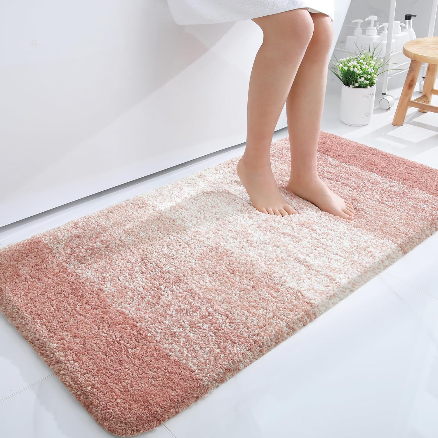 OLANLY Large Bathroom Rugs - Extra Soft Microfiber Mat, Quick Dry & Machine Washable - 45x27, Peach