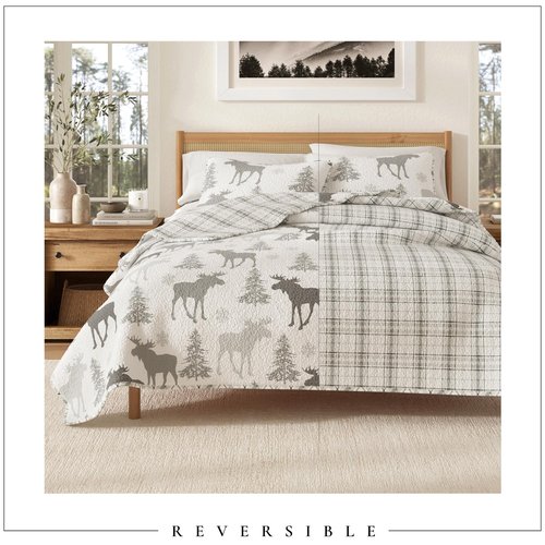Great Bay Home Lodge Bedspread Full/Queen Size Quilt with 2 Shams. Cabin 3-Piece Reversible All Season Quilt Set. Rustic Quilt Coverlet Bed Set. Wilderness Collection (Moose - Grey)