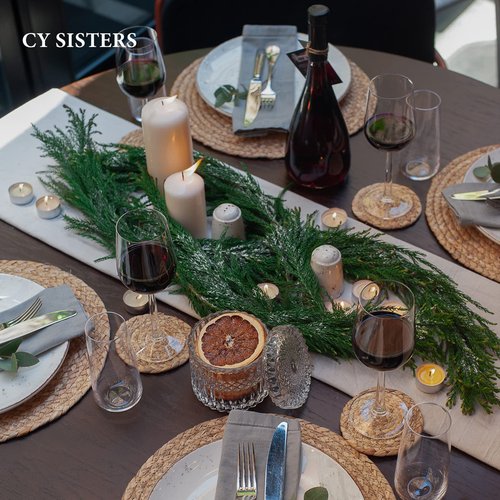 CY SISTERS Round Woven Placemats Set of 6 with 6 Coasters Natural Water Hyacinth Place Mats, 13.5 Inch Rattan Placemats Wicker Farmhouse Boho Straw Heat Resistant Outdoor Placemats Patio Table Mats