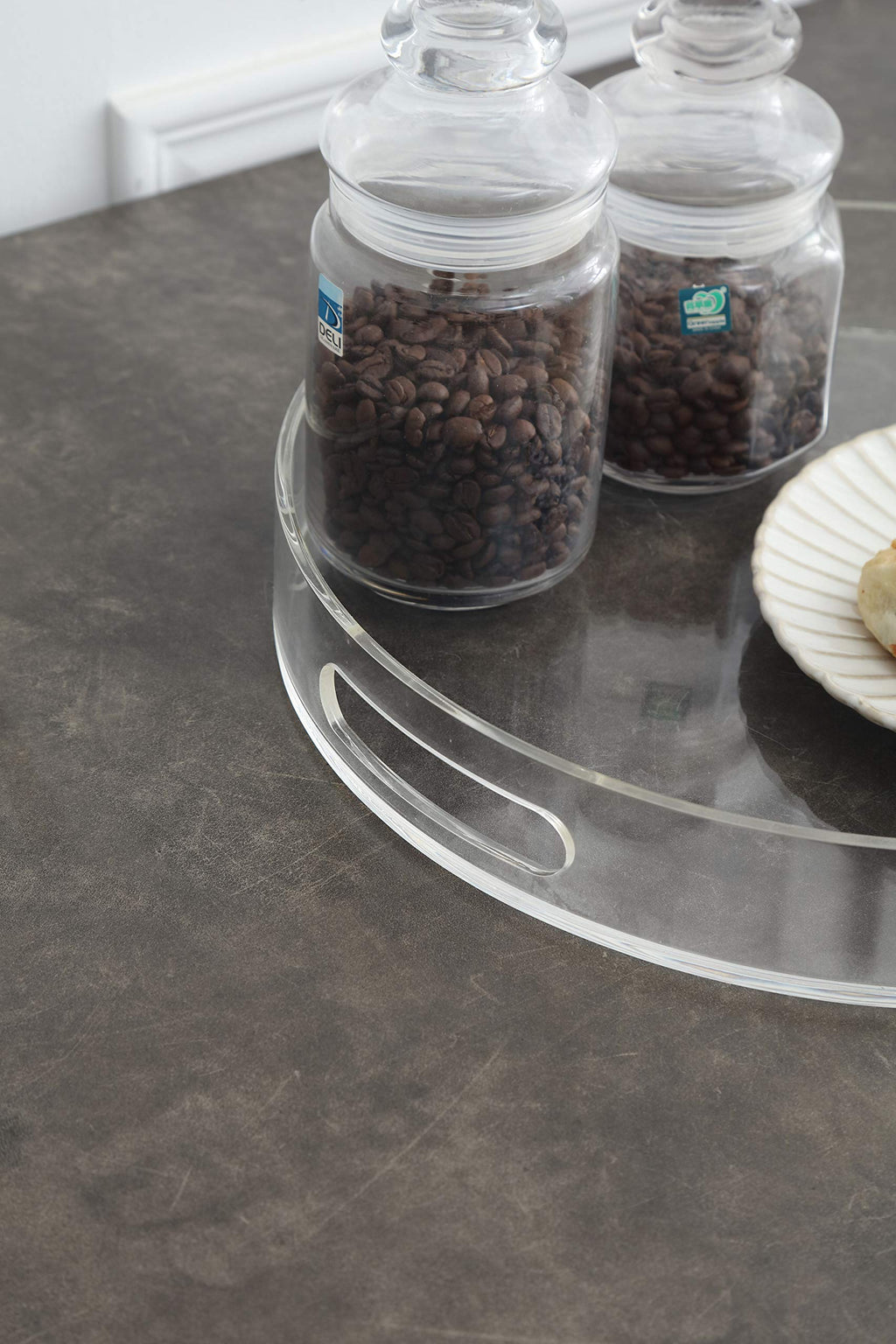 Artmaze Clear Sturdy Acrylic Round Tray with Handles,Spill Proof,for Kitchen (14 inch)