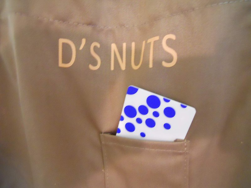 D'S Nuts Prank Apron - Perfect Gag Gift For Dad