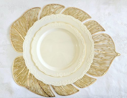 " OCCASIONS " 20 Pieces Pack Pressed Vinyl Metallic Placemats/Wedding Accent Centerpiece Placemat (Garden Gold)