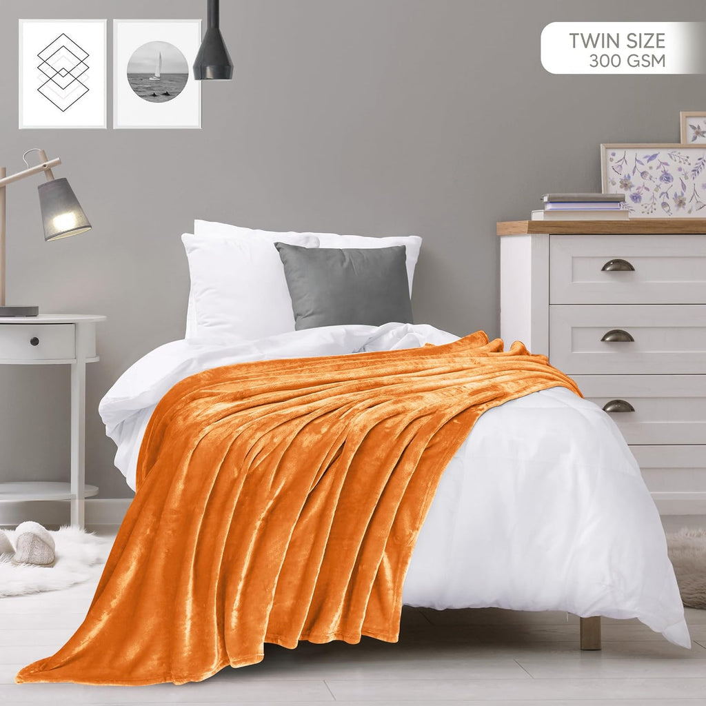 Utopia Bedding Fleece Blanket - Luxury Anti-Static Soft Microfiber | Twin Size Burnt Orange (60x80 Inch)