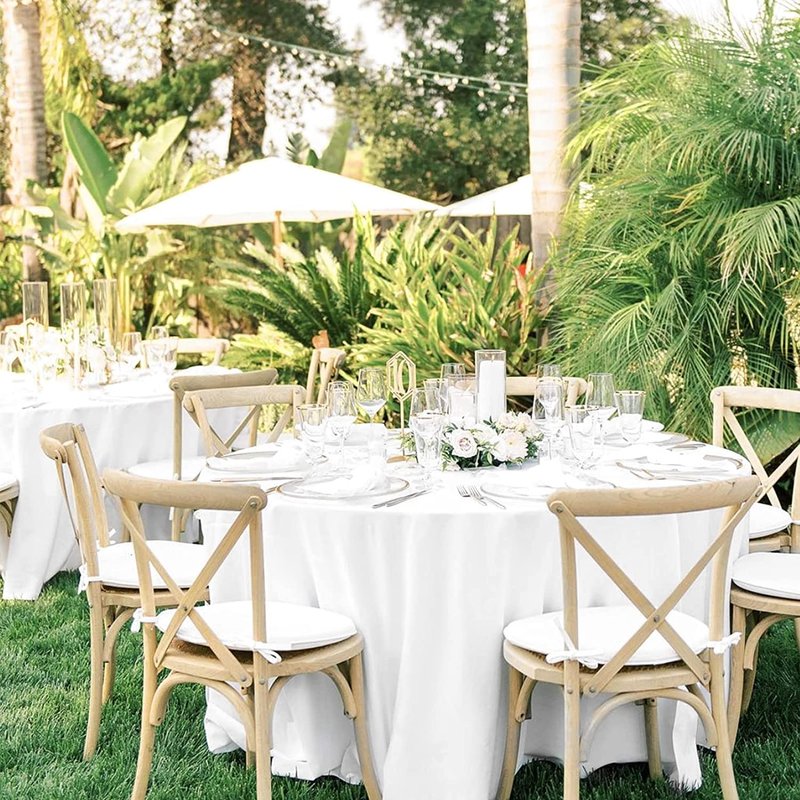 Pesonlook 6 Pack Round Table Cloth 132 Inch White Round Tablecloth, Premium Polyester Fabric Bulk Linen Tablecloths for Wedding, Party, Dining, Banquet, Buffet Table,Tables Decorate