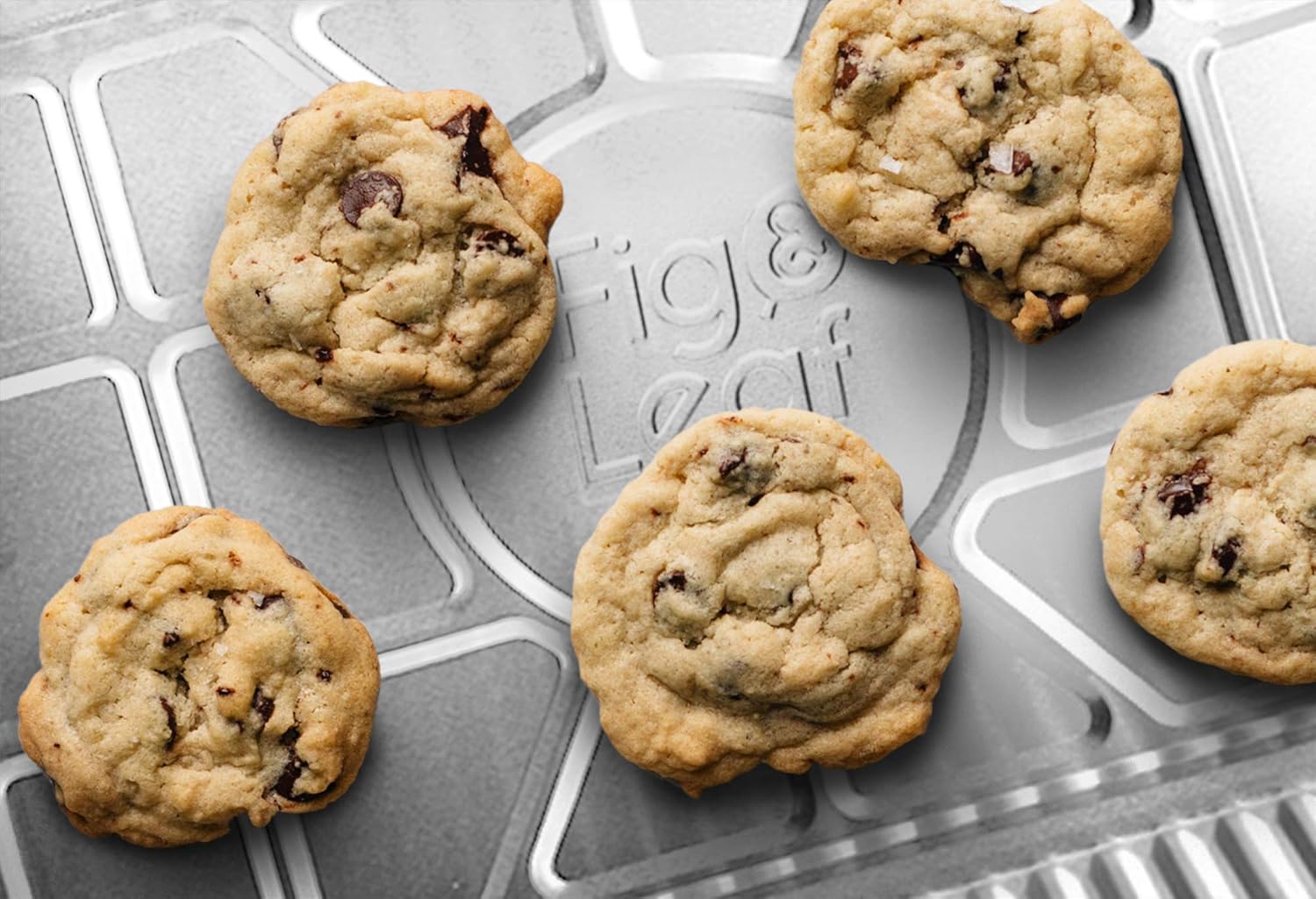 Skiennix Disposable Aluminum Foil Baking Sheets - 1/4 Size Cookie Trays | Heavy Duty Nonstick | 12.8” x 8.9” (25 Pack)