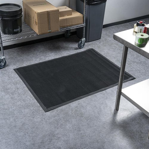 Restaurantware Comfy Feet 48 x 36 Inch No-Slip Floor Mat 1 Indoor Kitchen Mat - Heavy-Duty For Homes Offices Or Restaurants Black Rubber Entry Mat Low-Profile Easy To Clean
