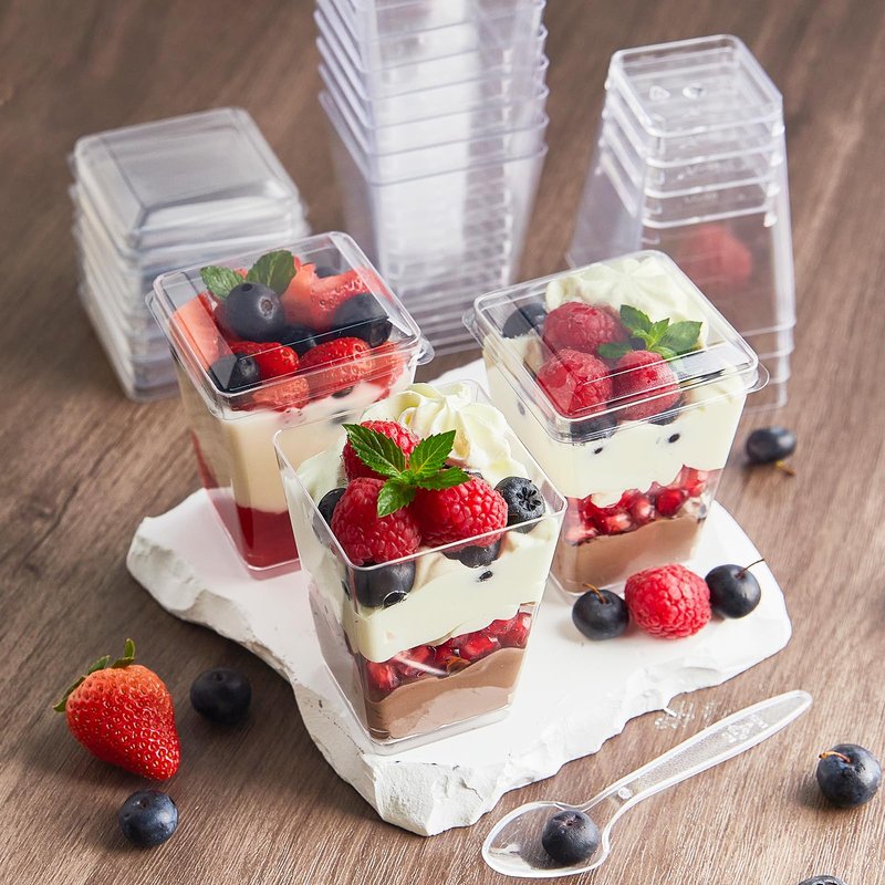 Kucoele 50 Pack 5 oz Plastic Dessert Cups with Lids and Spoons, Clear Parfait Cups Pudding Cups Mini Party Serving Cups for Appetizer Fruit Yogurt Ice Cream