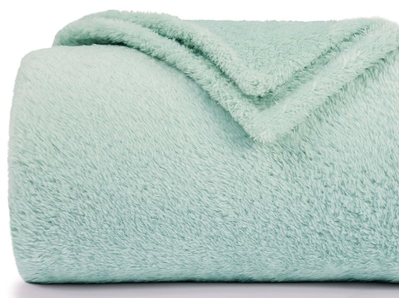 Felesha Fingal Plush Fleece Throw Blanket for Couch and Bed, Fluffy Fuzzy Cozy Soft Blankets All Season Use (50x60 Inches,Burgundy Red)