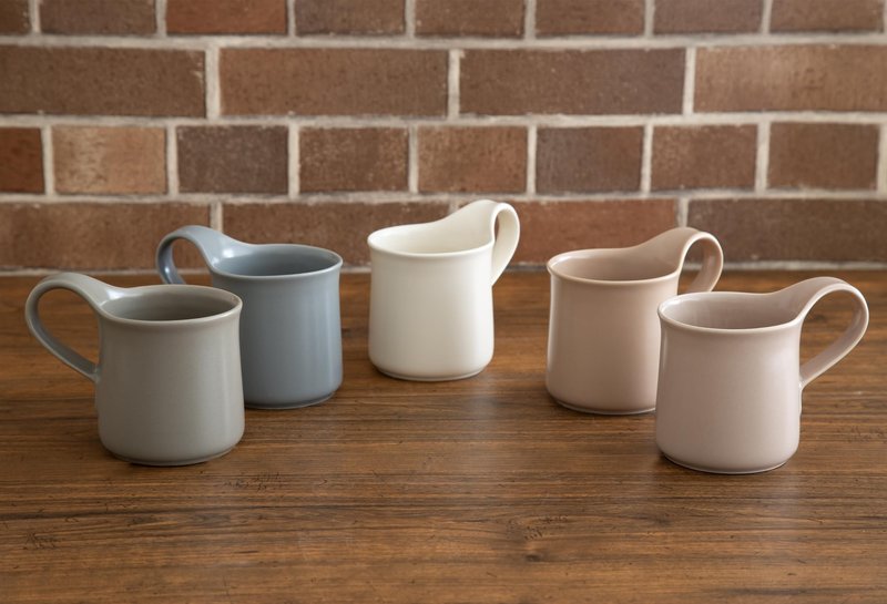 Zero Japan Bee House Ceramic Coffee Mug - Microwave & Dishwasher Friendly Mugs with Handle - Cup for Tea, Coffee & Hot Drinks - Silky Gray (9 oz)