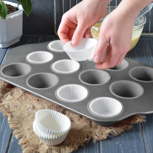 LotFancy Cupcake Liners - 500 Count Greaseproof Muffin Wrappers | Food Grade, No Smell, 2-Inch Width