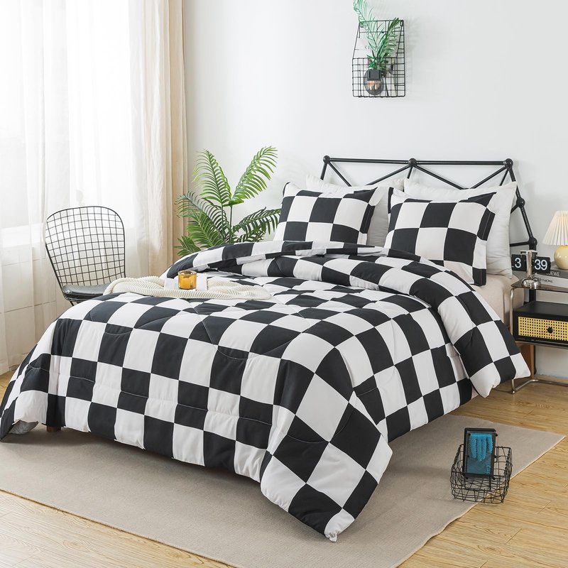 Caressma Comforter Set Black White Plaid King Size (104x90 Inch), 3 Pieces Checkered Grid Comforter Bedding Set, Buffalo Plaid Fluffy Home Decor for All Seasons