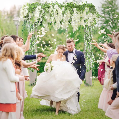 Findosom Wisteria Artificial Flowers Garland, 10Pcs Total 72FT White Wisteria Hanging Flowers, Flower Garland Decorations for Home Garden Outdoor Ceremony Wedding Arch Decoration