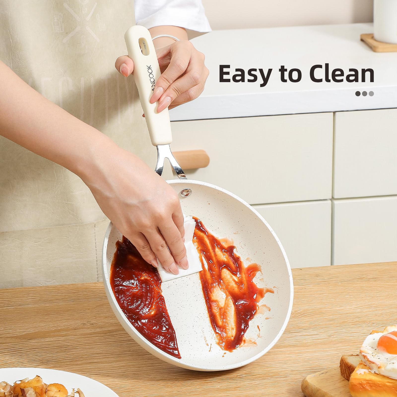 MAXCOOK Mini Nonstick Egg Pan, 6.3 Inch Omelet Pan, Small Single Serve Egg Nonstick Skillet, Medical Stone Coating Cookware with Heat-Resistant Handle (16 cm, White)