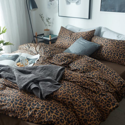 mixinni Leopard Print Comforter Set Queen Size -3 Pieces Animal Cheetah Printed Comforter Sexy Soft Fluffy Brown/Black Floral Print Bedding Set with 2 Pillowcases for All Season-Queen Size