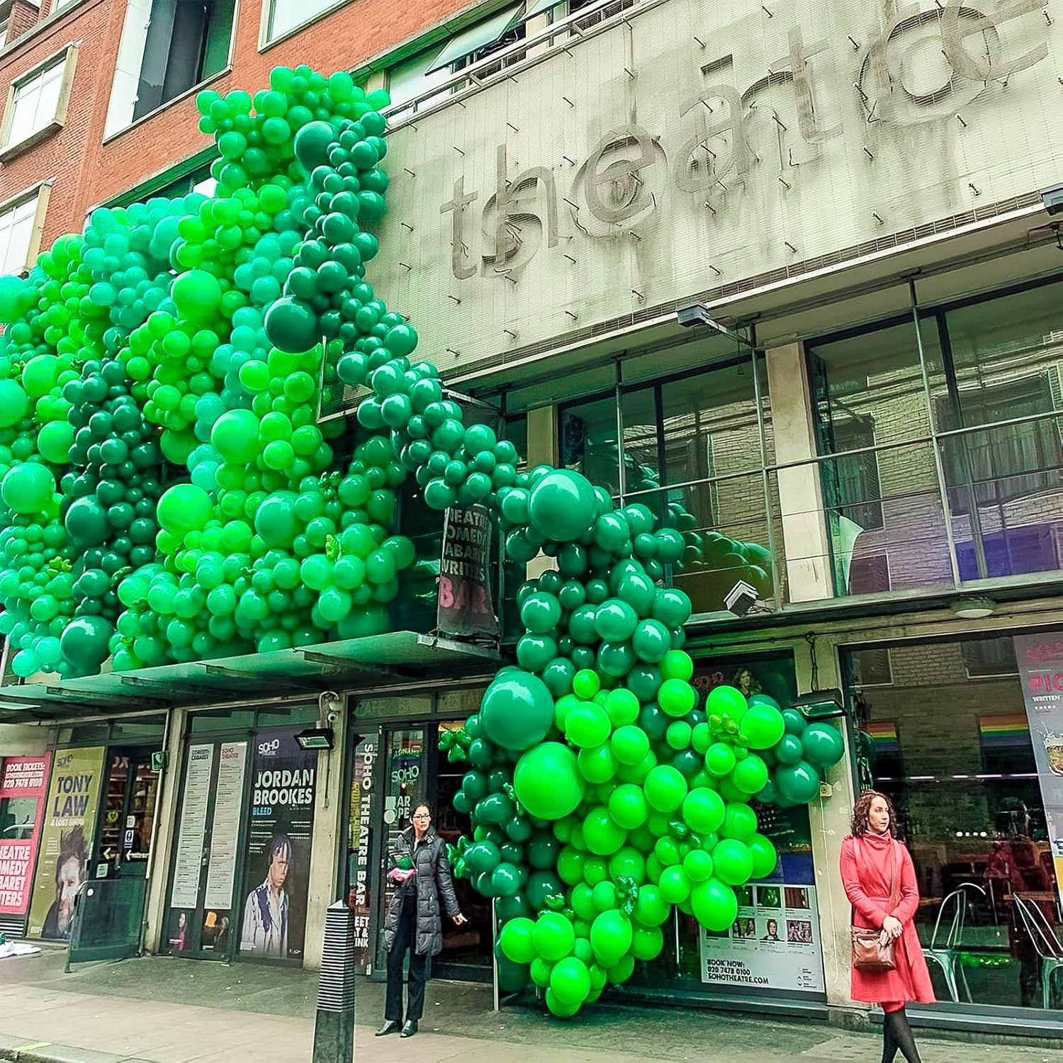 PartyWoo Green Balloons - 100pcs 5-Inch Latex Helium Balloons for Birthday & Baby Shower Decor