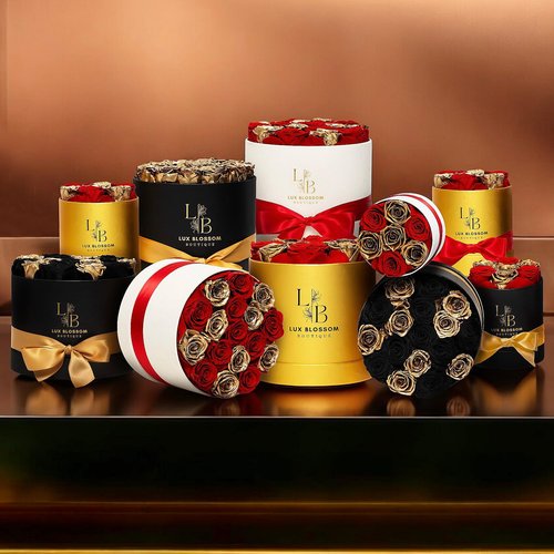 LUX BLOSSOM BOUTIQUE 17 Forever Roses in a Box - Luxury Red & Gold Roses, Gold Roses, Preserved Roses Gifts for Women, Forever Flowers Gifts for Wife, Roses for Delivery Prime (Gold Box)