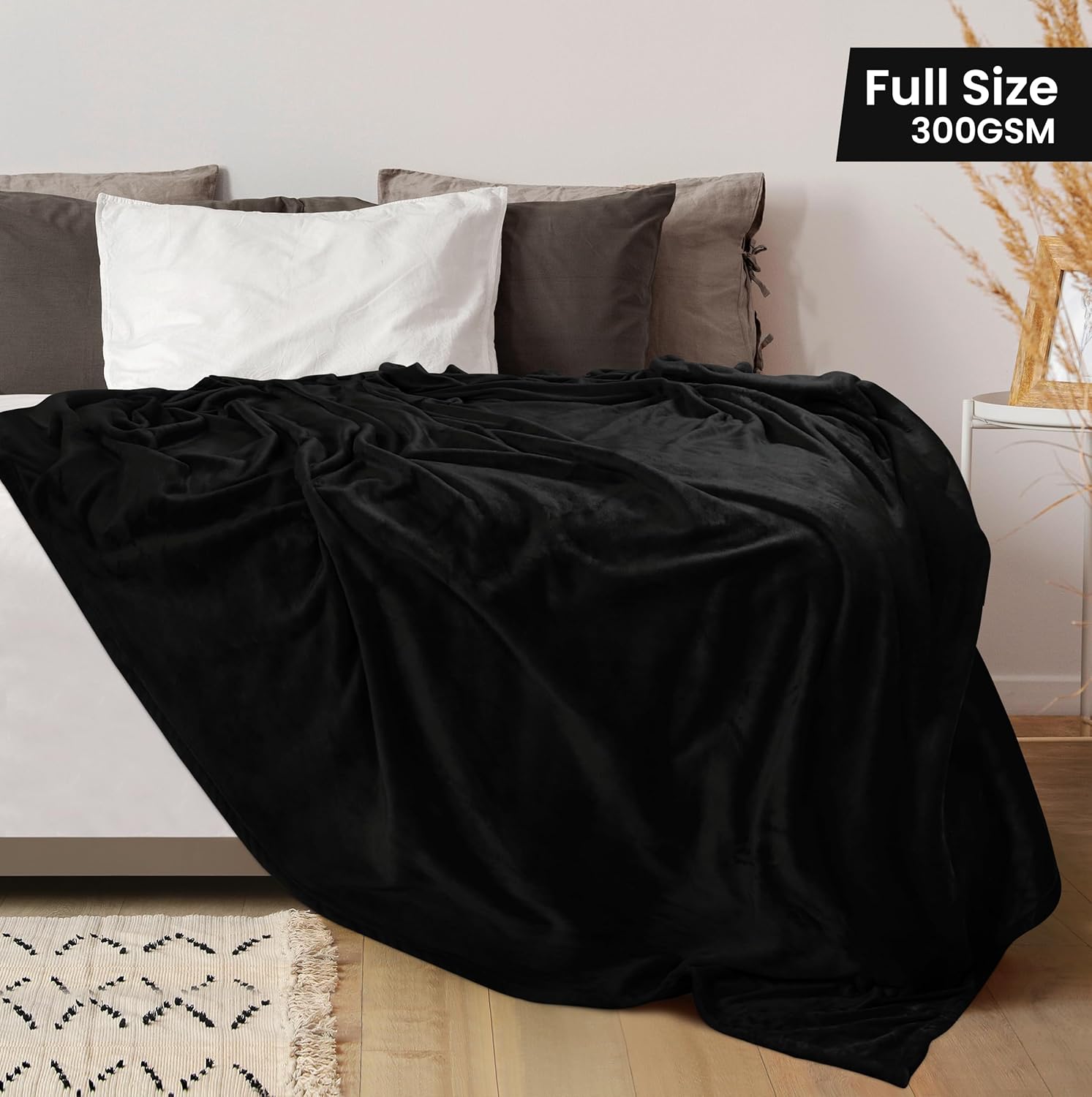 Utopia Bedding Fleece Blanket - Full Size Luxury Soft Black Microfiber | 300GSM Anti-Static (90x84 Inch)