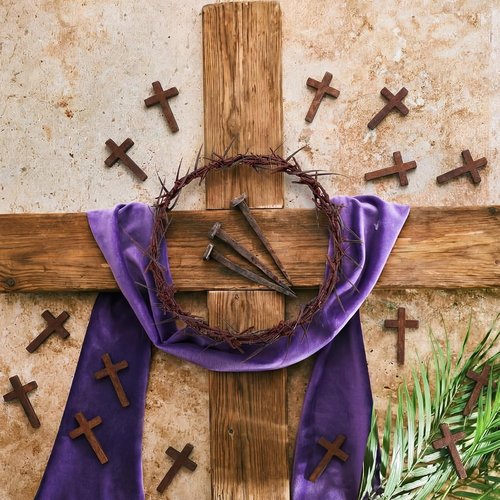 Geelin 13 Pcs Easter Crown of Thorns Set - 8'' Jesus Thorn Wreath & Mini Wooden Cross | Christian Home Decor