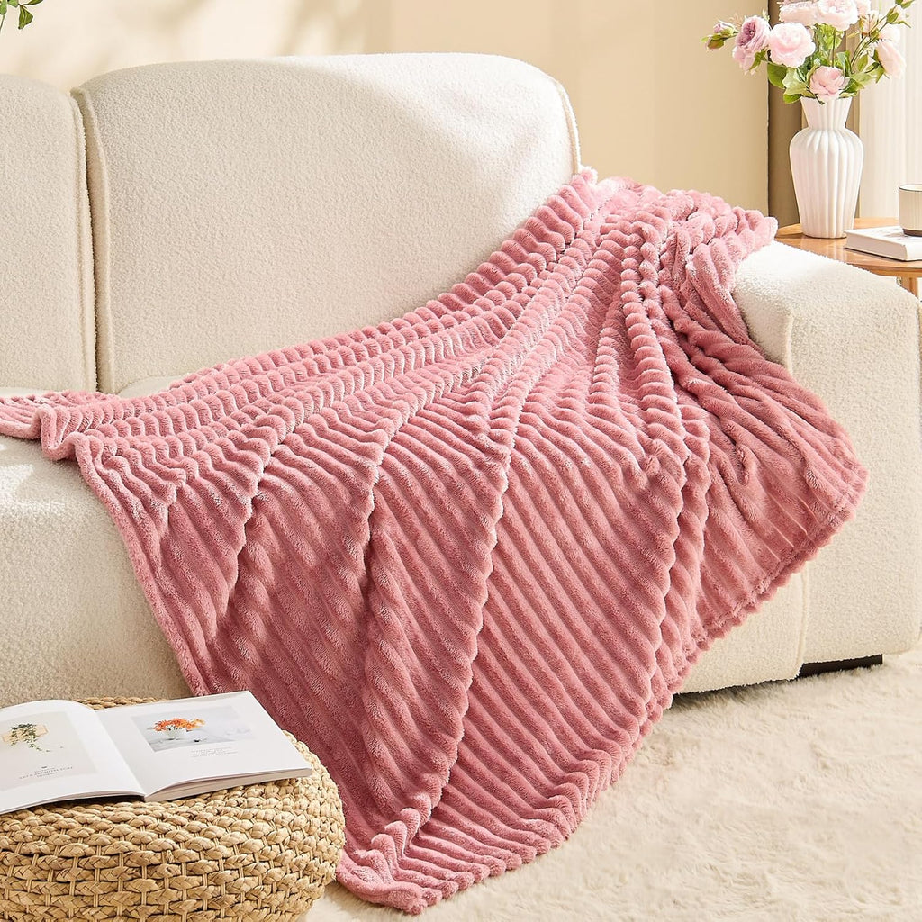 BEDELITE Fleece Throw Blanket - Soft & Warm 3D Ribbed Jacquard Design | Cozy Pink 50x60 Inch Plush Blanket