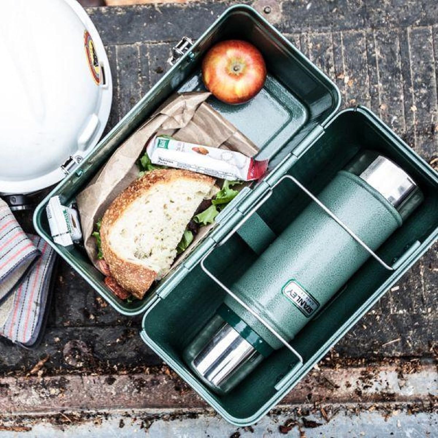 Stanley Classic Lunch Box 10 Qt - Vintage Metal Meal Container with Handle & Latch | Durable Food Storage