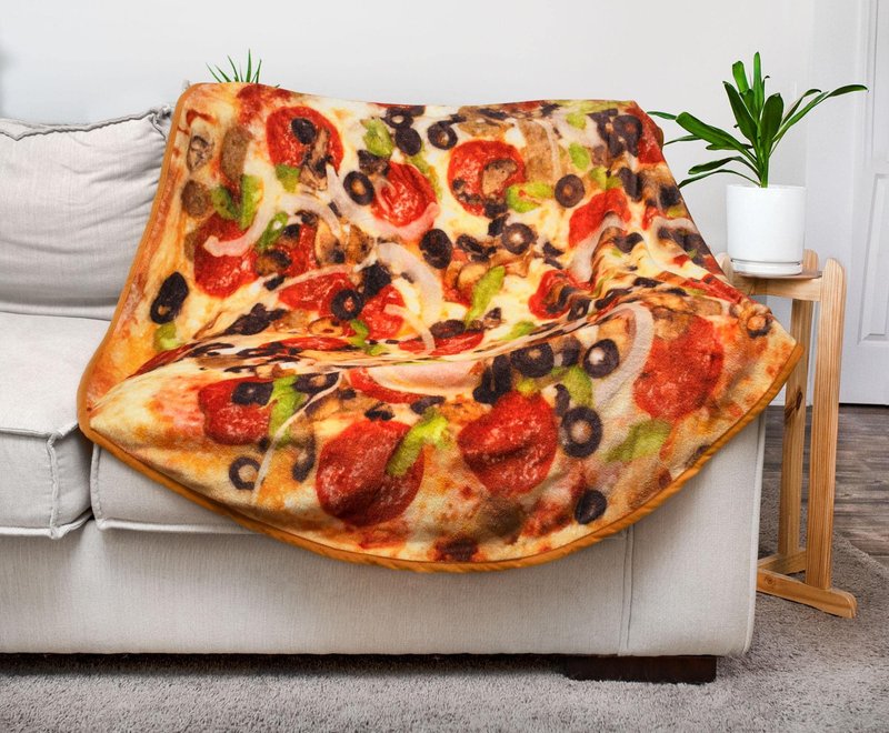 Supreme Pizza Round Fleece Throw Blanket, Realistic Food Wrap Blanket | Plush Soft Polyester Cover for Sofa and Bed, Cozy Home Decor Room Essentials | Funny Novelty Gifts for Teens, Kids | 60 Inches