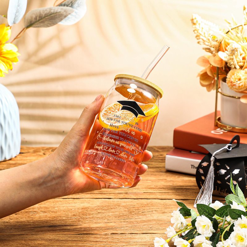 FoldTier 24 Pcs Graduation Gifts Glass Cup Class of 2026 Bulk 16 oz Drinking Cup with Lid and Straw College Her Him Graduate Gift Coffee Cup for Teen High School Grad Party Favor (Gold)