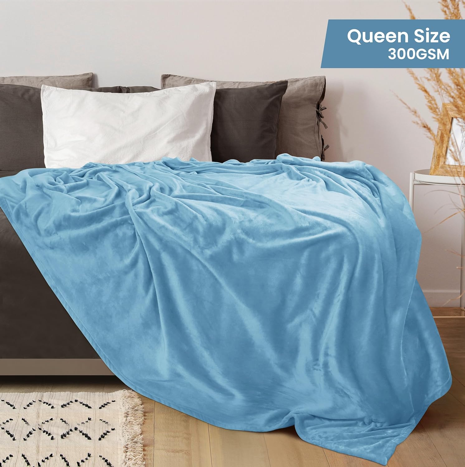 Utopia Bedding Fleece Blanket - Luxury Soft Anti-Static Microfiber in Washed Blue | Queen Size (90x90 Inch)