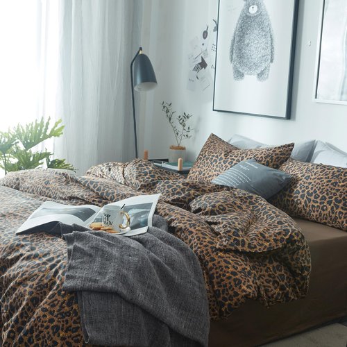 LifeTB Leopard Comforter Set Queen Comforter Set 3 Pieces Leopard Print Comforter Fluffy Soft Microfiber Bedding Set for All Seasons Animal Cheetah Print Queen Size Comforter with 2 Pillowcases