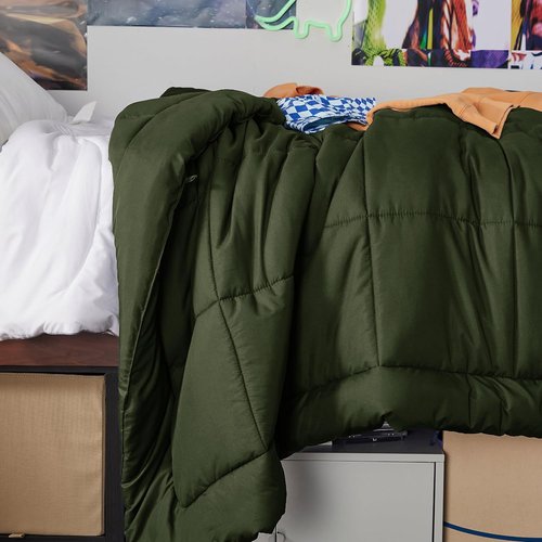 Bedsure Comforter Duvet Insert - Quilted Twin Size All-Season Down Alternative Bedding, Olive Green 88 x 68 Inches