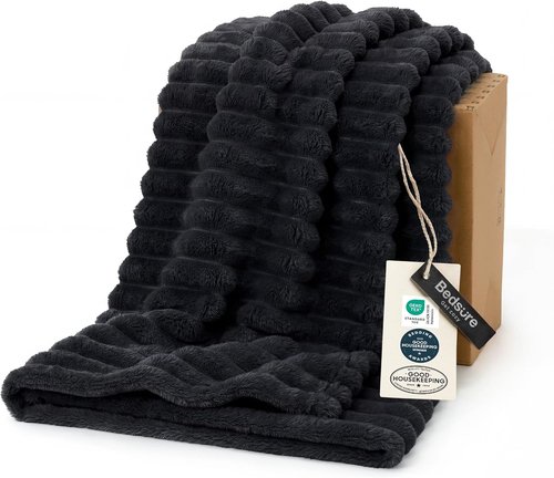 Bedsure GentleSoft Black Fleece Blanket - Cozy 50x70 Inch Throw for Couch & Women’s Comfort