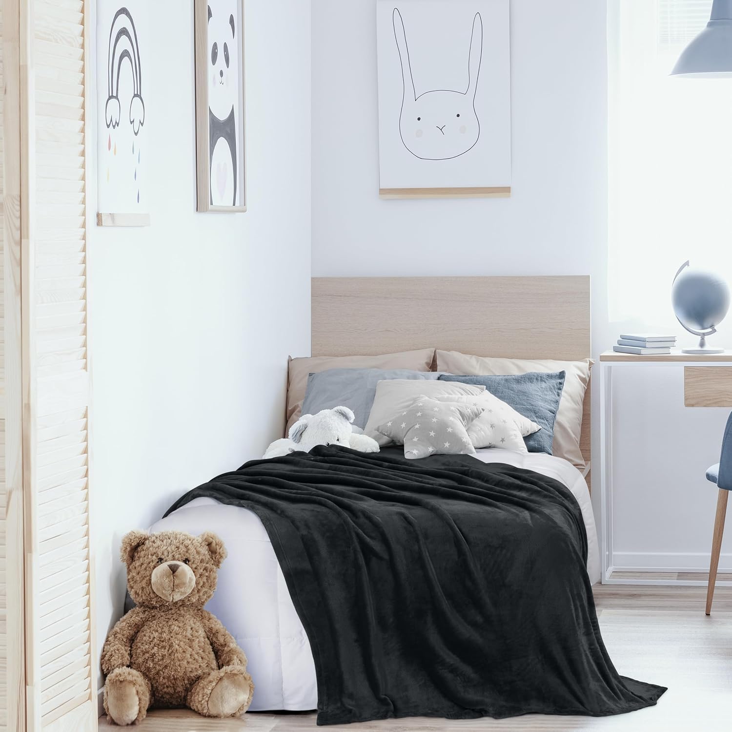 Utopia Bedding Fleece Blanket - Twin XL Luxury Soft Microfiber | Anti-Static Black (90x76 Inch)