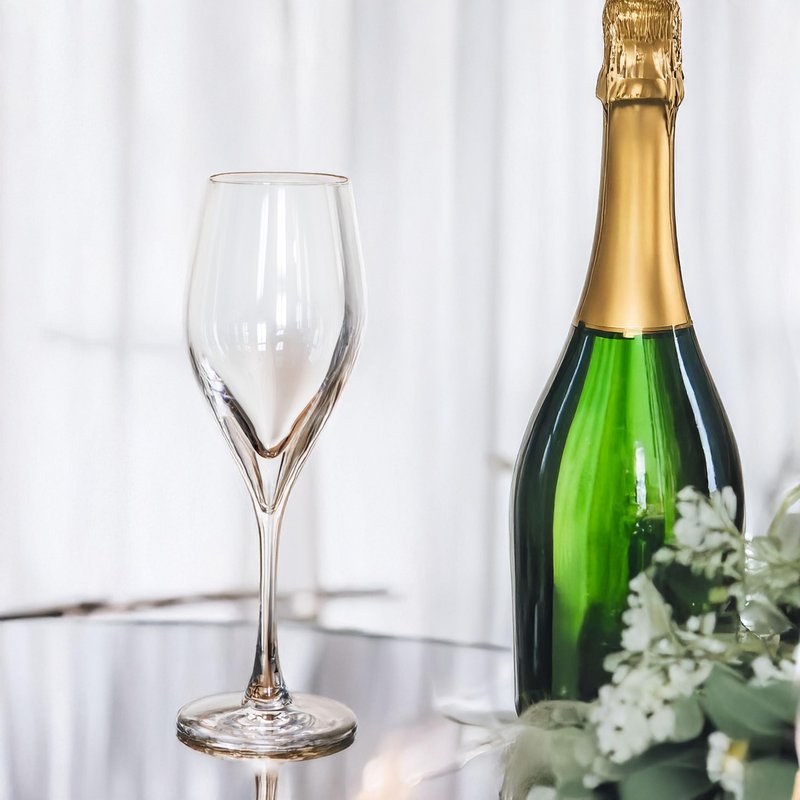 Stölzle Lausitz Champagne Glasses Exquisit Set of 6, 9 oz – Elegant Crystal Flutes Ideal for Champagne, Prosecco & Sparkling Wine – German-Made, Dishwasher & Shock-Resistant