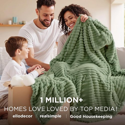 Bedsure GentleSoft Fleece King Blanket - Cozy Reseda Throw for Couch, 108x90 Inches